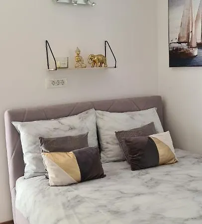 Studio Apartman Grzetic * 실로